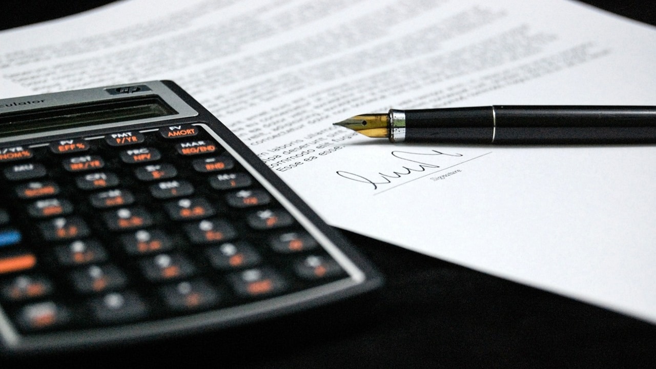 Contract of employment types, rules and rights